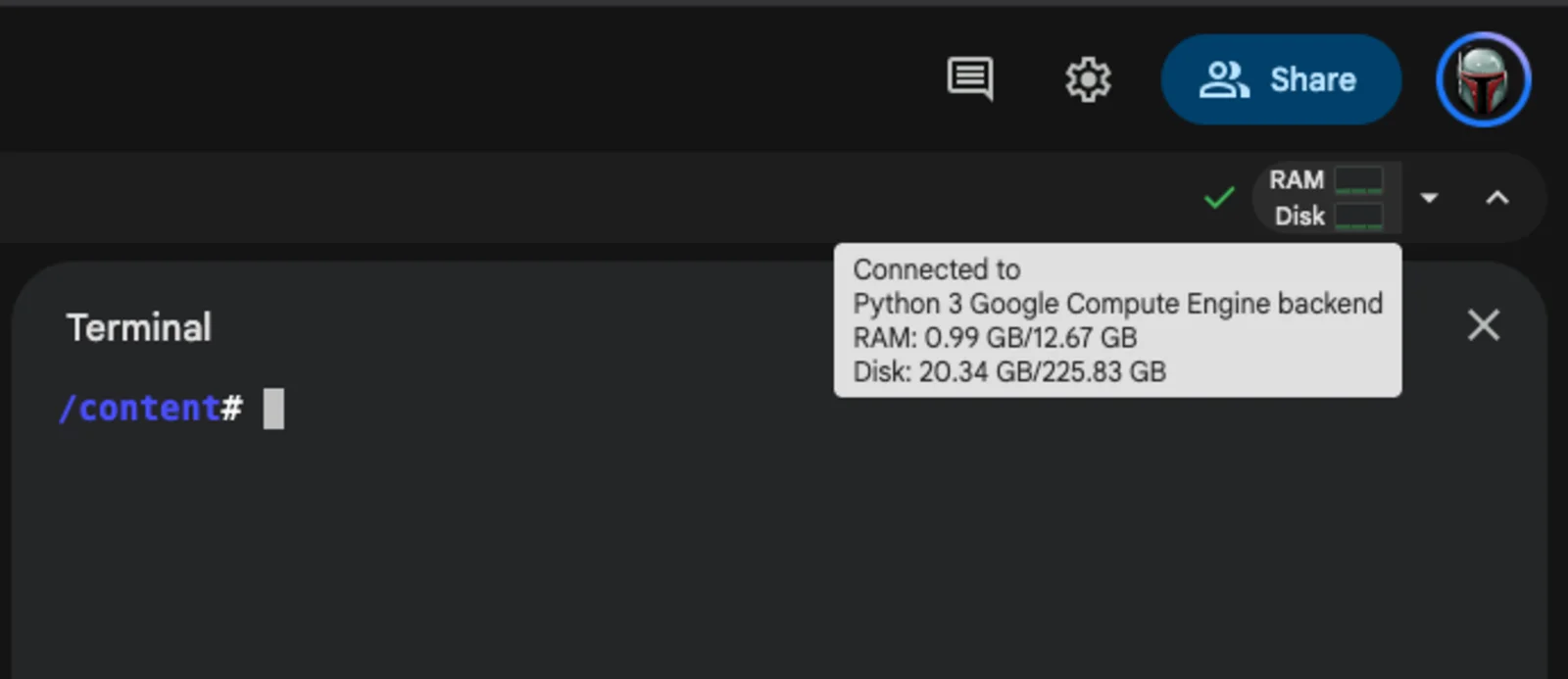 Toolbar tooltip showing RAM and disk usage for the connected runtime